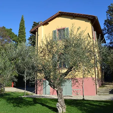 Sangiovese, Casa Con Piscina Tra Vigne E Tartufi *