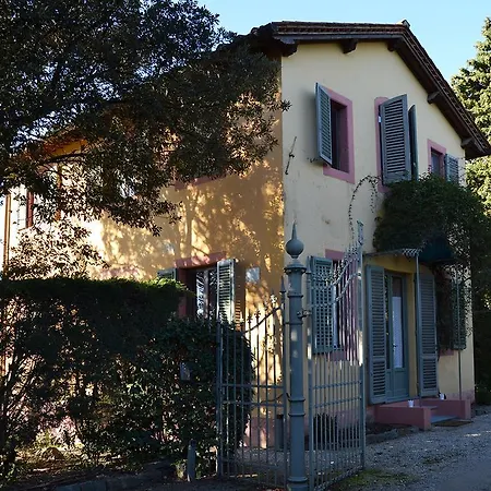 Sangiovese, Casa Con Piscina Tra Vigne E Tartufi *